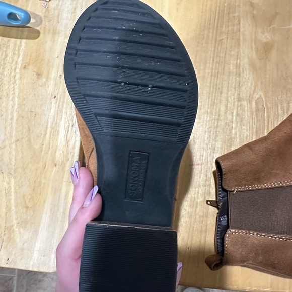 Sonoma Brown Ankle Boots - Picture 7 of 11